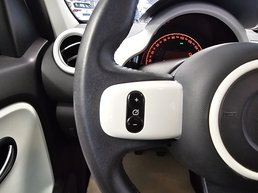 Renault Twingo bei Hoffmann Automobile in Wolfsburg kaufen und sofort mitnehmen - Bild 12