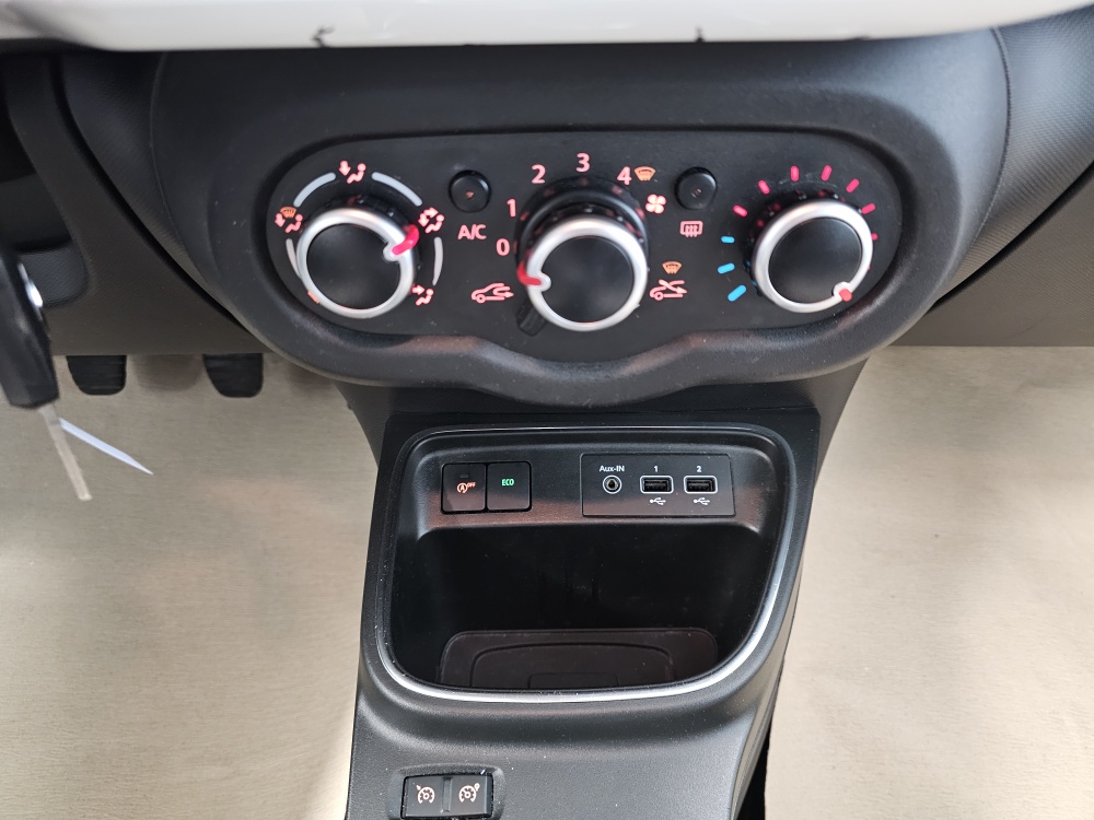 Renault Twingo bei Hoffmann Automobile in Wolfsburg kaufen und sofort mitnehmen - Bild 7