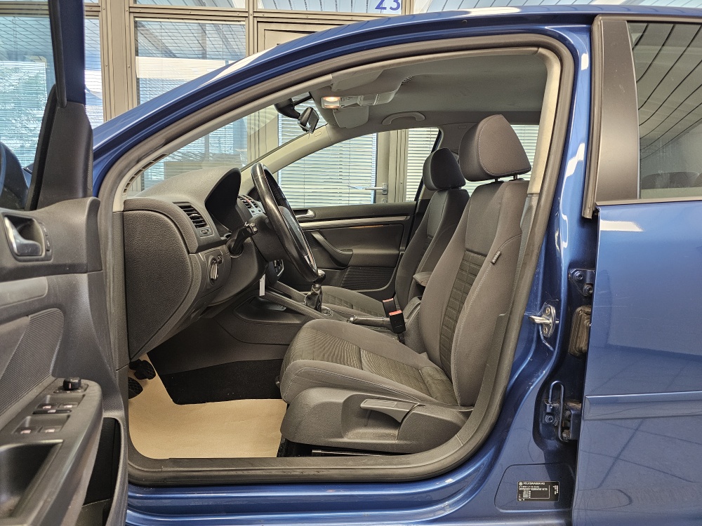 VW Golf bei Hoffmann Automobile in Wolfsburg kaufen und sofort mitnehmen - Bild 13