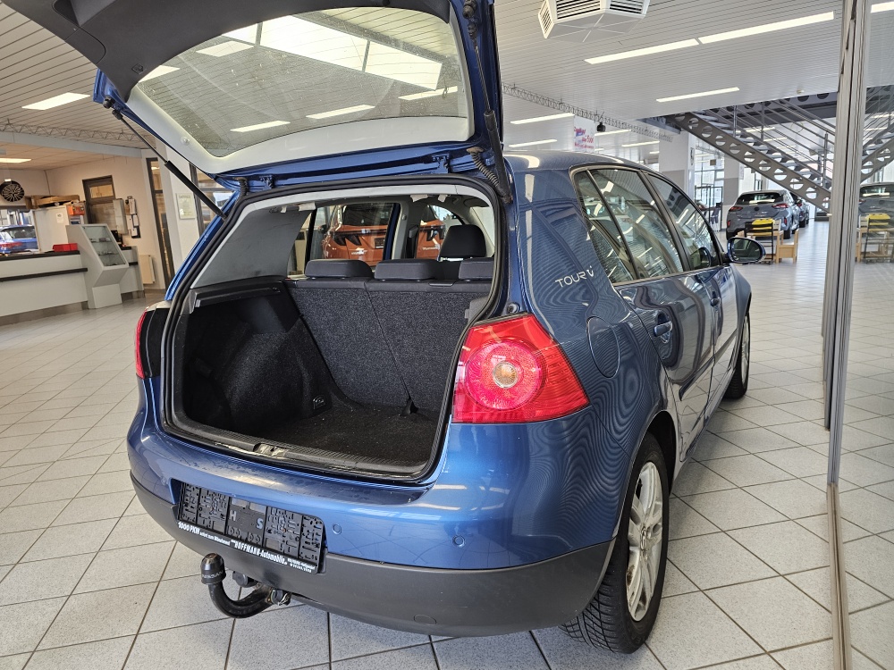 VW Golf bei Hoffmann Automobile in Wolfsburg kaufen und sofort mitnehmen - Bild 2