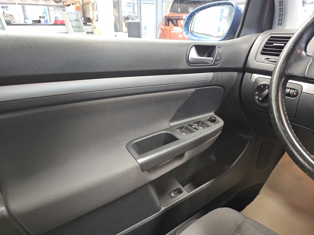 VW Golf bei Hoffmann Automobile in Wolfsburg kaufen und sofort mitnehmen - Bild 9