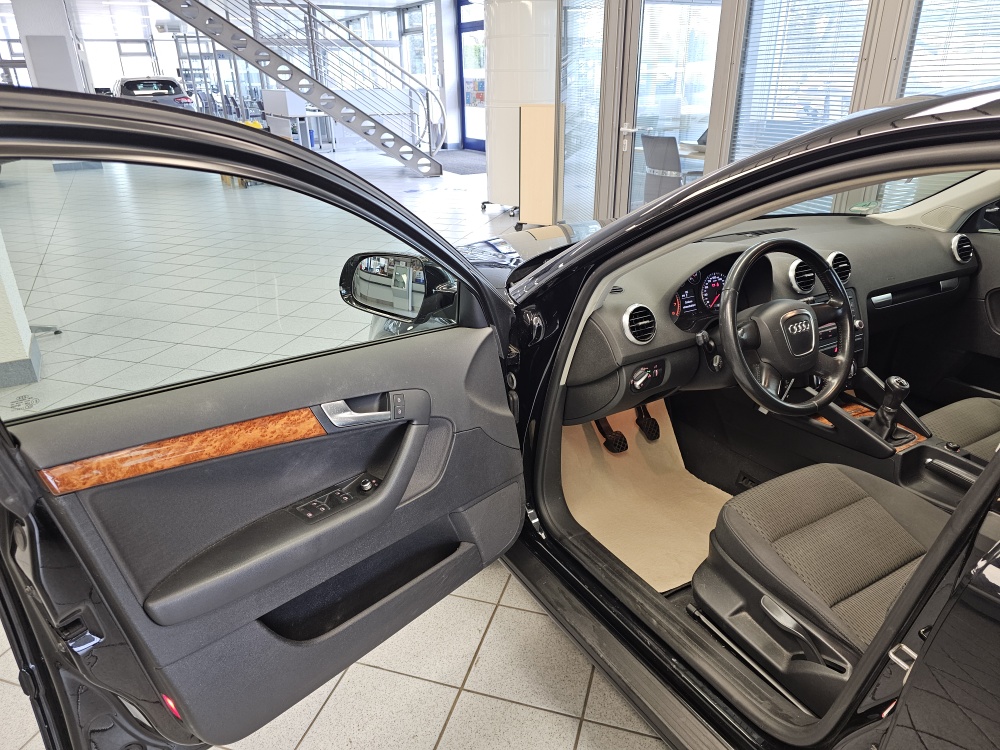 Audi A3 Sportback bei Hoffmann Automobile in Wolfsburg kaufen und sofort mitnehmen - Bild 14