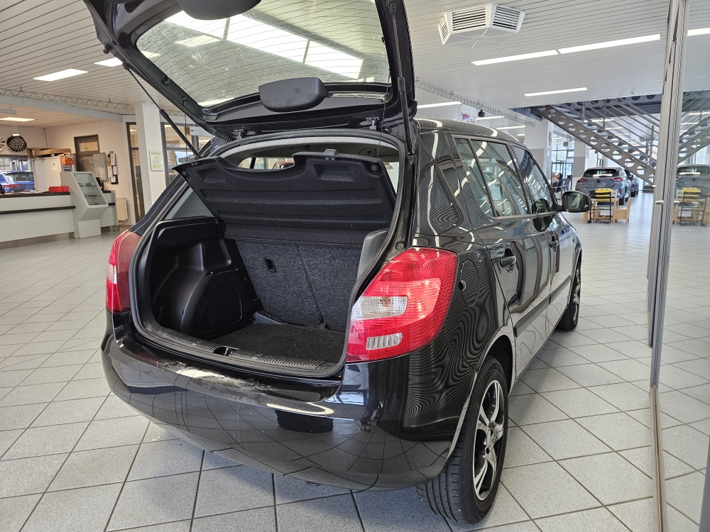 Skoda Fabia bei Hoffmann Automobile in Wolfsburg kaufen und sofort mitnehmen - Bild 2