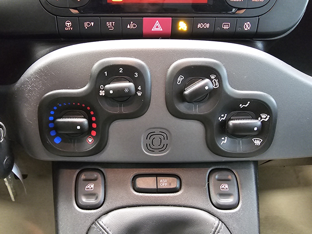 Fiat Panda bei Hoffmann Automobile in Wolfsburg kaufen und sofort mitnehmen - Bild 8