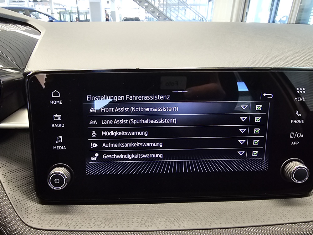 Skoda Fabia bei Hoffmann Automobile in Wolfsburg kaufen und sofort mitnehmen - Bild 11