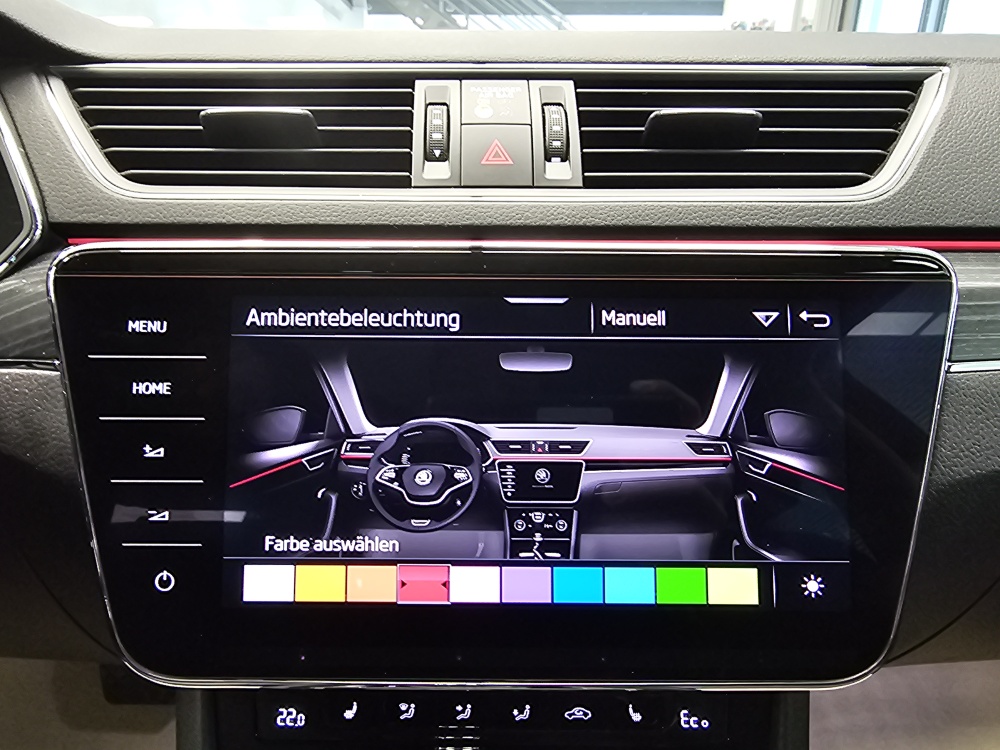 Skoda Superb Combi bei Hoffmann Automobile in Wolfsburg kaufen und sofort mitnehmen - Bild 15