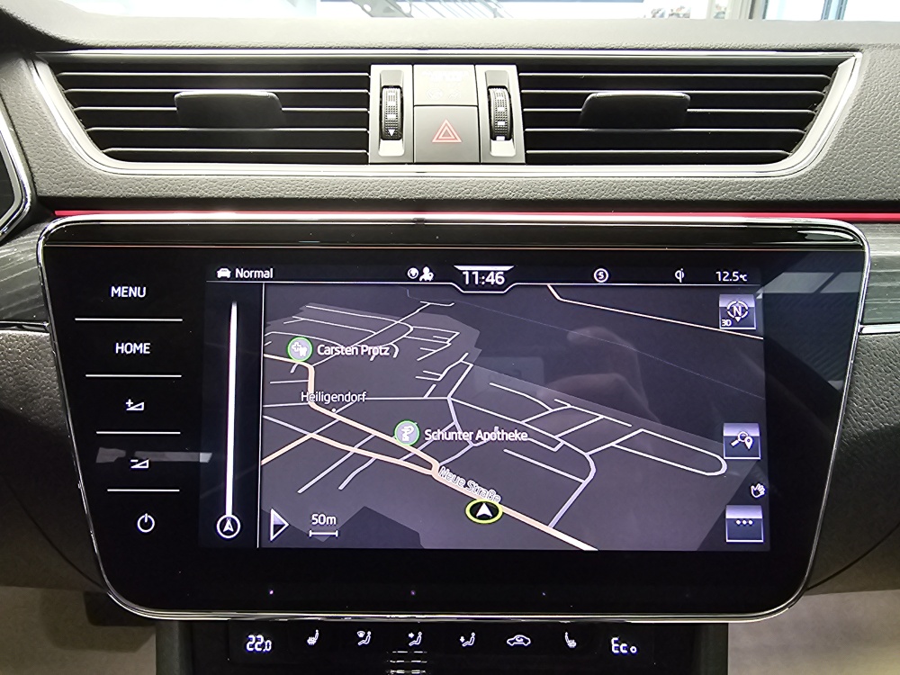 Skoda Superb Combi bei Hoffmann Automobile in Wolfsburg kaufen und sofort mitnehmen - Bild 20