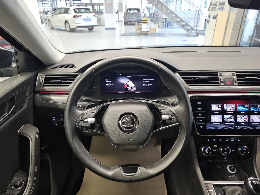Skoda Superb Combi bei Hoffmann Automobile in Wolfsburg kaufen und sofort mitnehmen - Bild 27