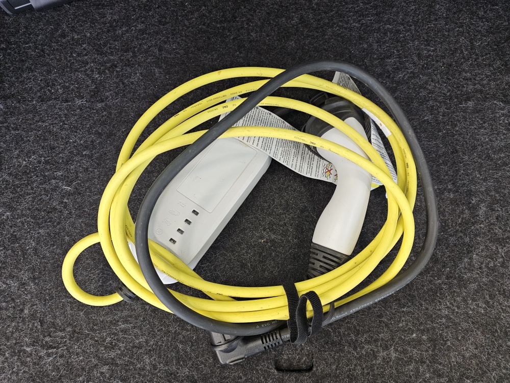 Skoda Superb Combi bei Hoffmann Automobile in Wolfsburg kaufen und sofort mitnehmen - Bild 3