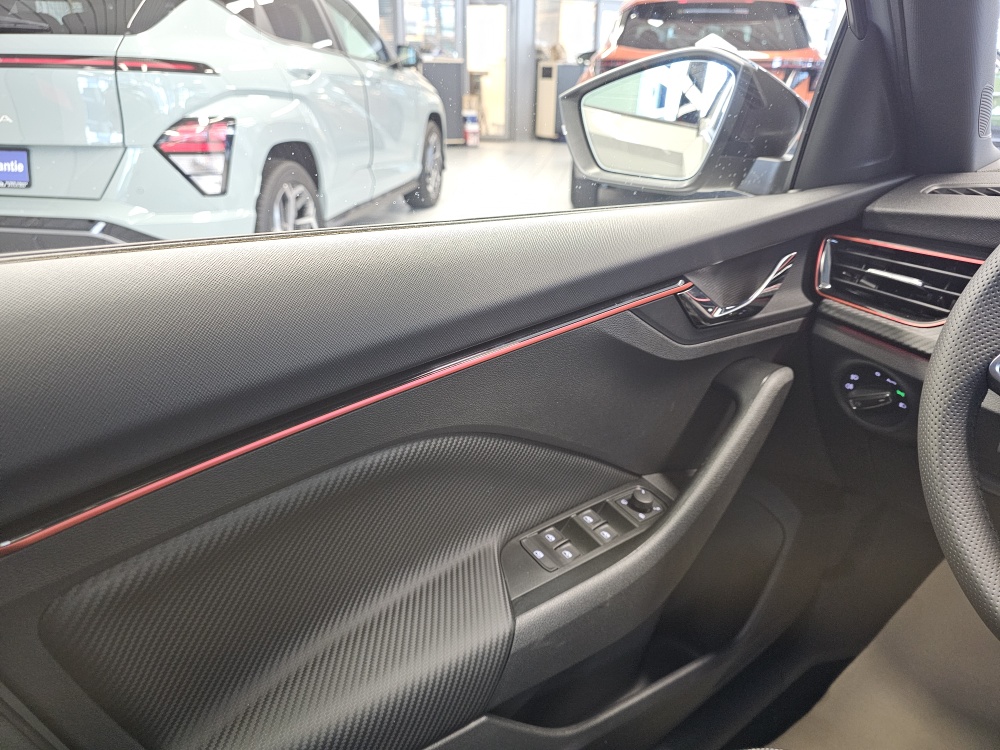 Skoda Scala bei Hoffmann Automobile in Wolfsburg kaufen und sofort mitnehmen - Bild 23