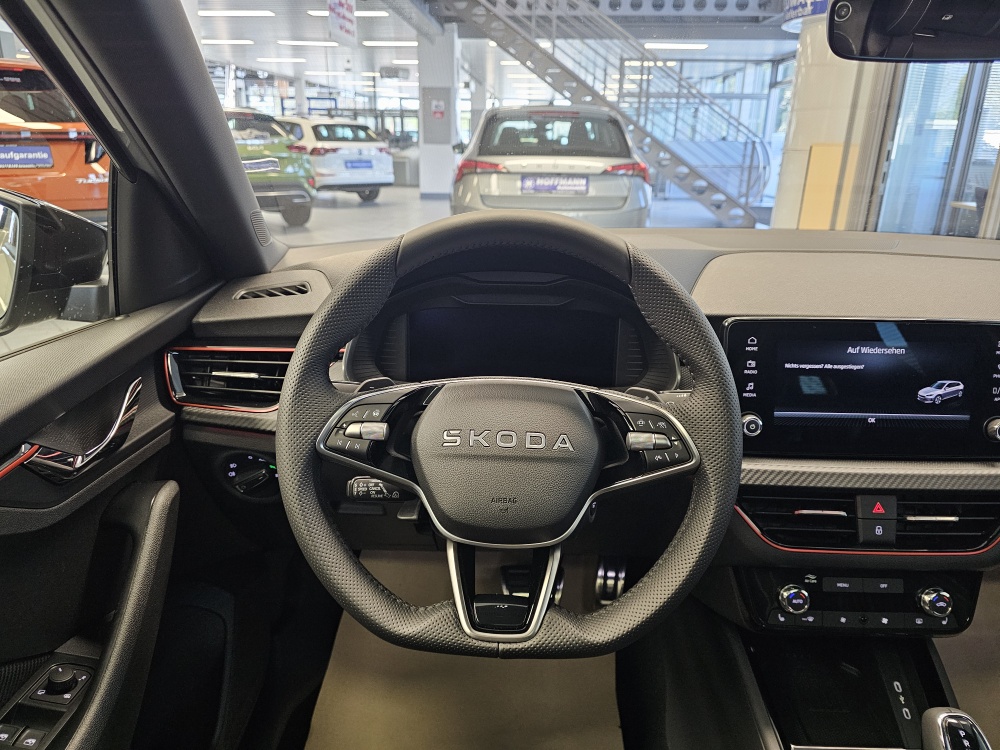 Skoda Scala bei Hoffmann Automobile in Wolfsburg kaufen und sofort mitnehmen - Bild 24