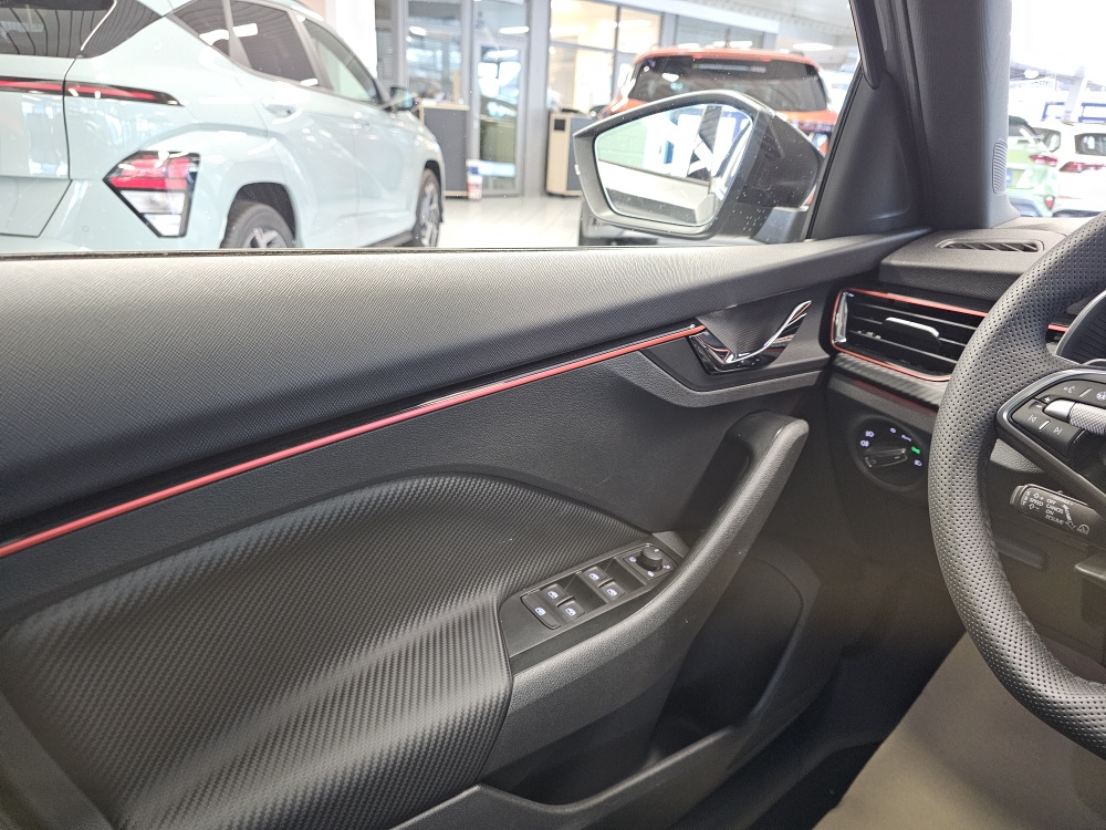 Skoda Scala bei Hoffmann Automobile in Wolfsburg kaufen und sofort mitnehmen - Bild 23