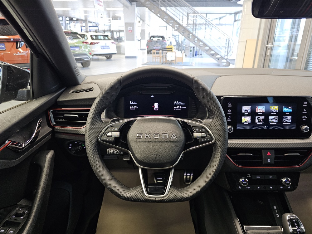 Skoda Scala bei Hoffmann Automobile in Wolfsburg kaufen und sofort mitnehmen - Bild 24