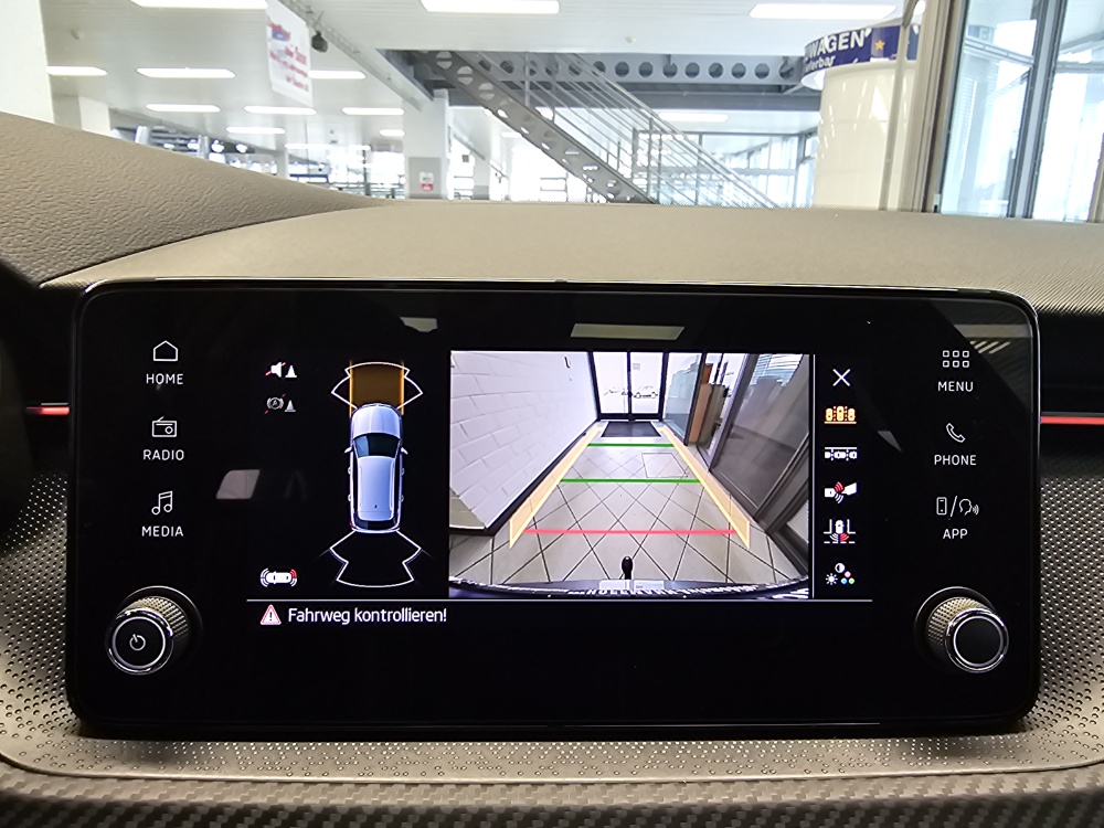 Skoda Kamiq bei Hoffmann Automobile in Wolfsburg kaufen und sofort mitnehmen - Bild 19