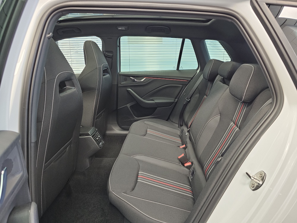 Skoda Kamiq bei Hoffmann Automobile in Wolfsburg kaufen und sofort mitnehmen - Bild 6