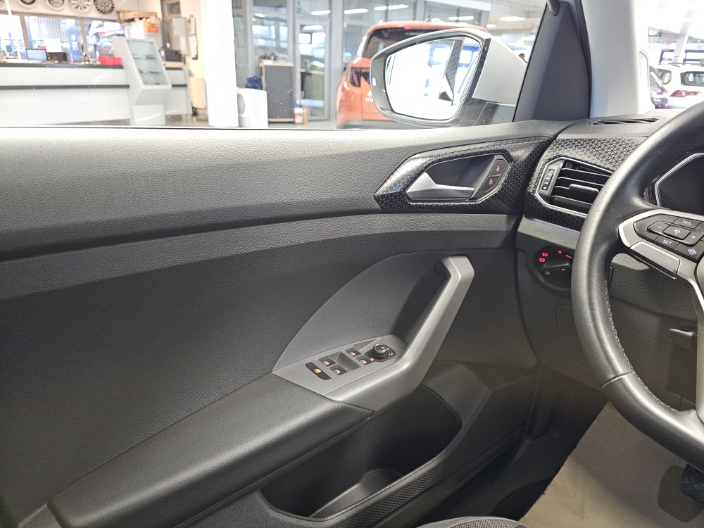 VW T-Cross bei Hoffmann Automobile in Wolfsburg kaufen und sofort mitnehmen - Bild 19