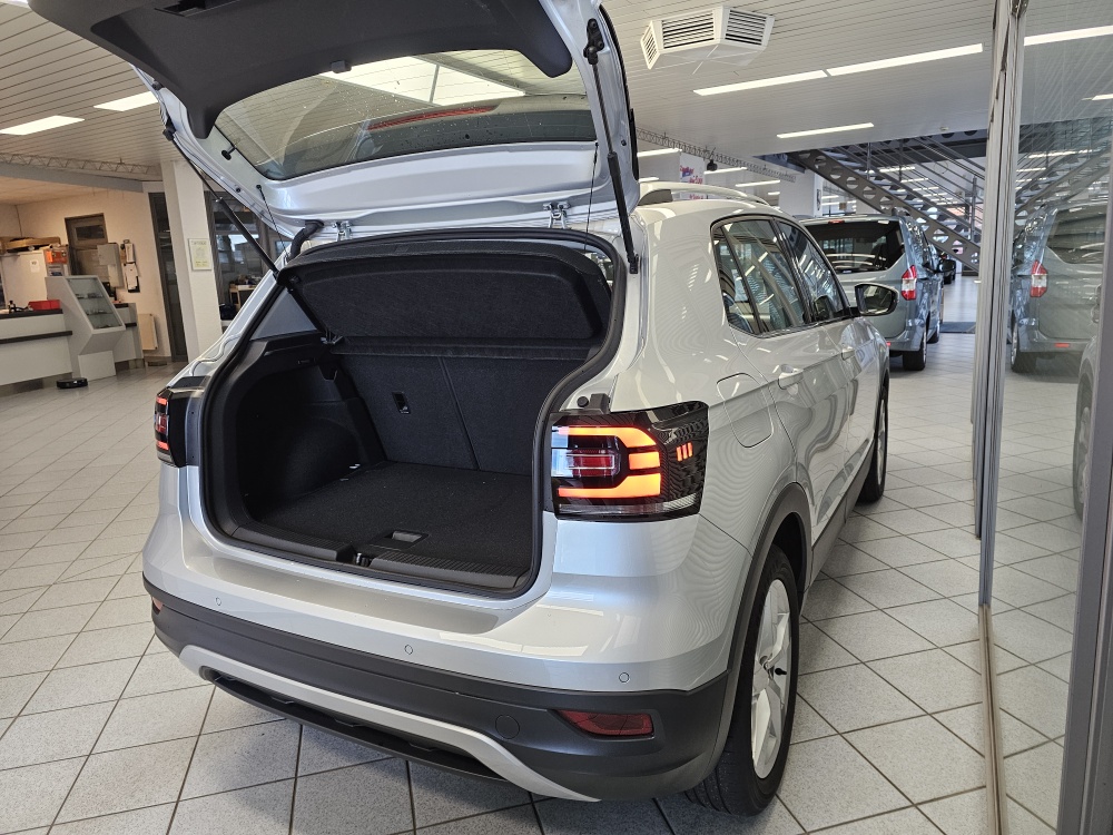 VW T-Cross bei Hoffmann Automobile in Wolfsburg kaufen und sofort mitnehmen - Bild 2