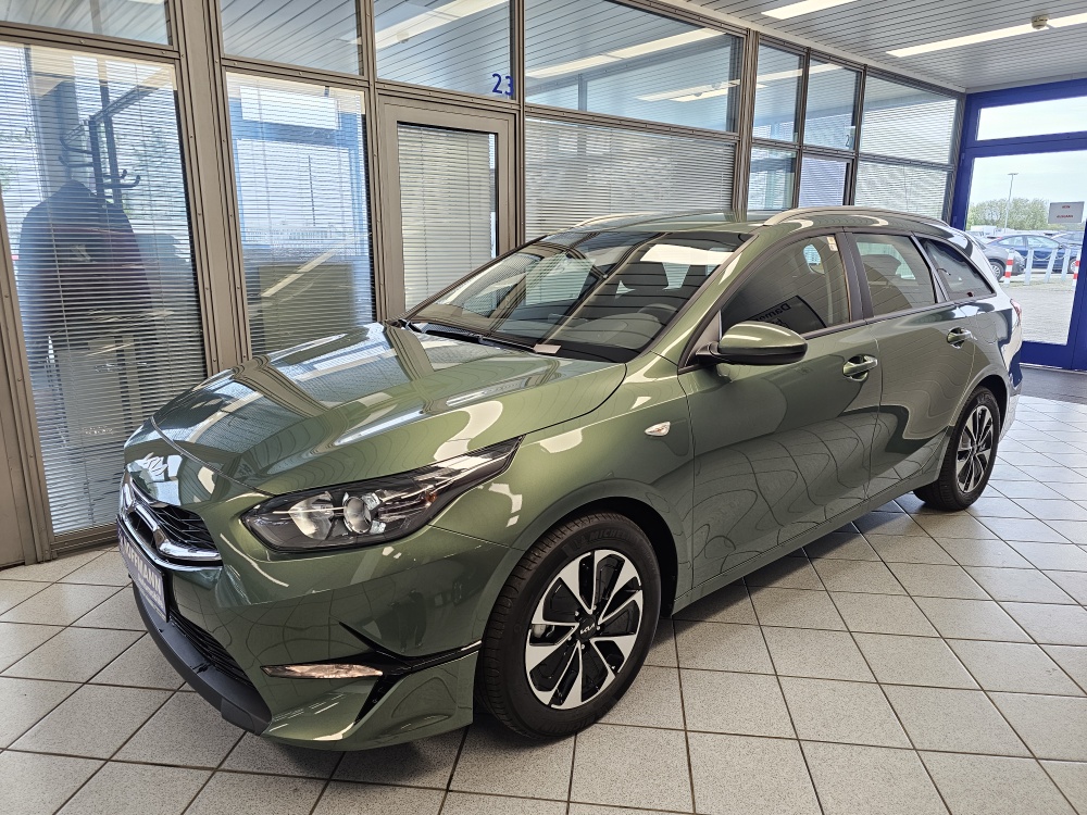 Kia Ceed  für nur 23.750,- € bei Hoffmann Automobile in Wolfsburg kaufen und sofort mitnehmen