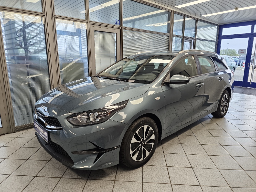 Kia Ceed  für nur 23.750,- € bei Hoffmann Automobile in Wolfsburg kaufen und sofort mitnehmen