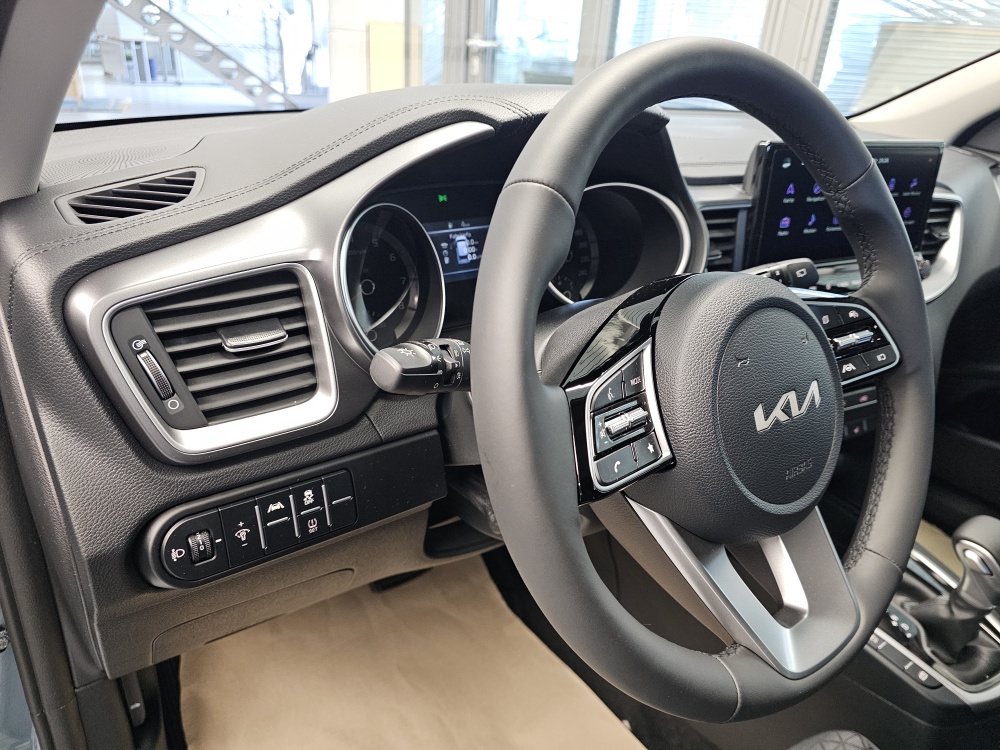Kia Ceed bei Hoffmann Automobile in Wolfsburg kaufen und sofort mitnehmen - Bild 21