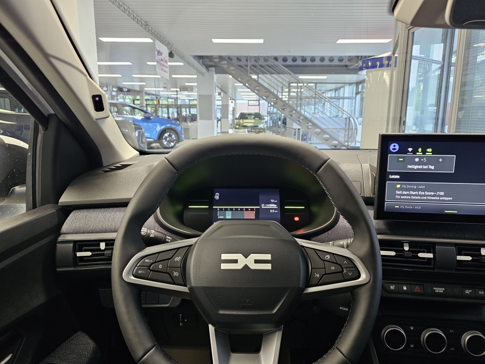 Dacia Sandero bei Hoffmann Automobile in Wolfsburg kaufen und sofort mitnehmen - Bild 18