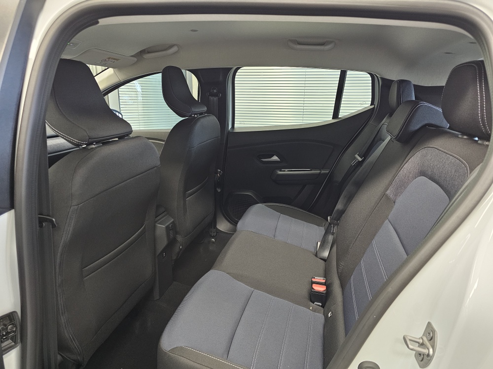 Dacia Sandero bei Hoffmann Automobile in Wolfsburg kaufen und sofort mitnehmen - Bild 4