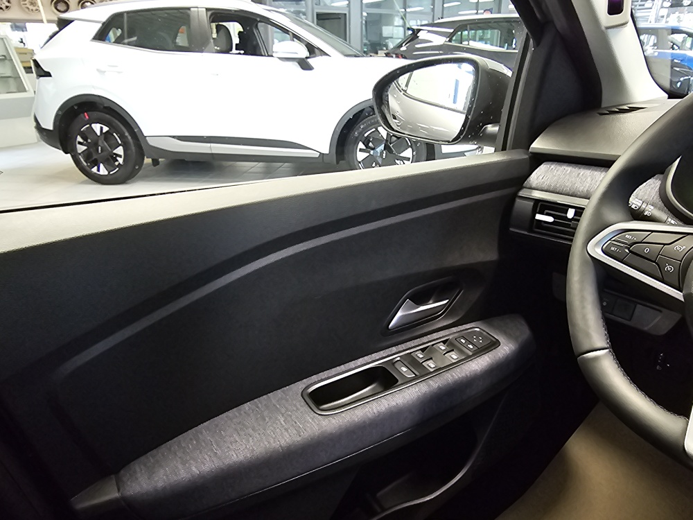 Dacia Sandero bei Hoffmann Automobile in Wolfsburg kaufen und sofort mitnehmen - Bild 16