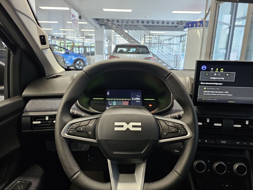 Dacia Sandero bei Hoffmann Automobile in Wolfsburg kaufen und sofort mitnehmen - Bild 17