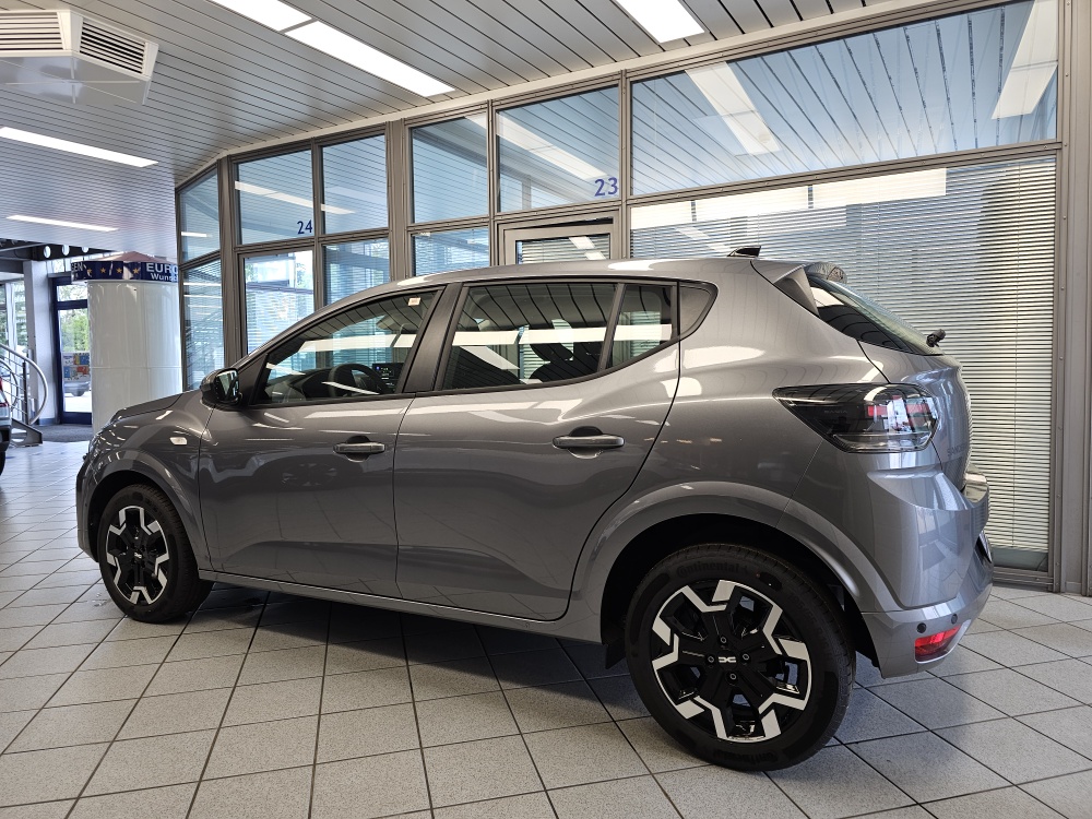 Dacia Sandero bei Hoffmann Automobile in Wolfsburg kaufen und sofort mitnehmen - Bild 22