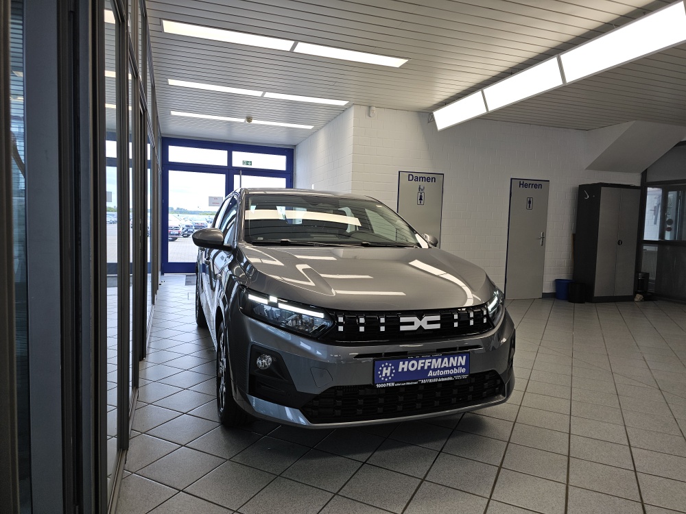 Dacia Sandero bei Hoffmann Automobile in Wolfsburg kaufen und sofort mitnehmen - Bild 25