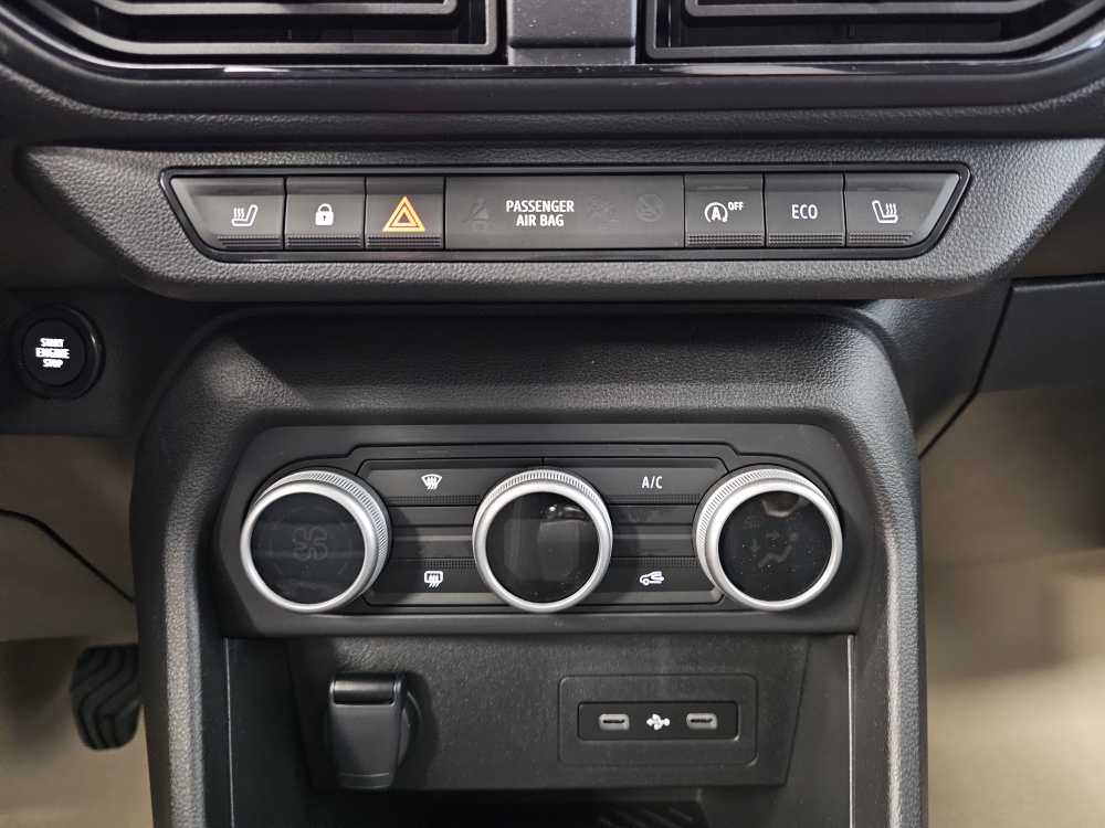 Dacia Sandero bei Hoffmann Automobile in Wolfsburg kaufen und sofort mitnehmen - Bild 8
