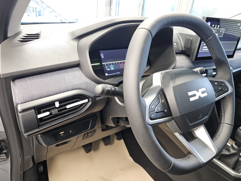 Dacia Sandero bei Hoffmann Automobile in Wolfsburg kaufen und sofort mitnehmen - Bild 18