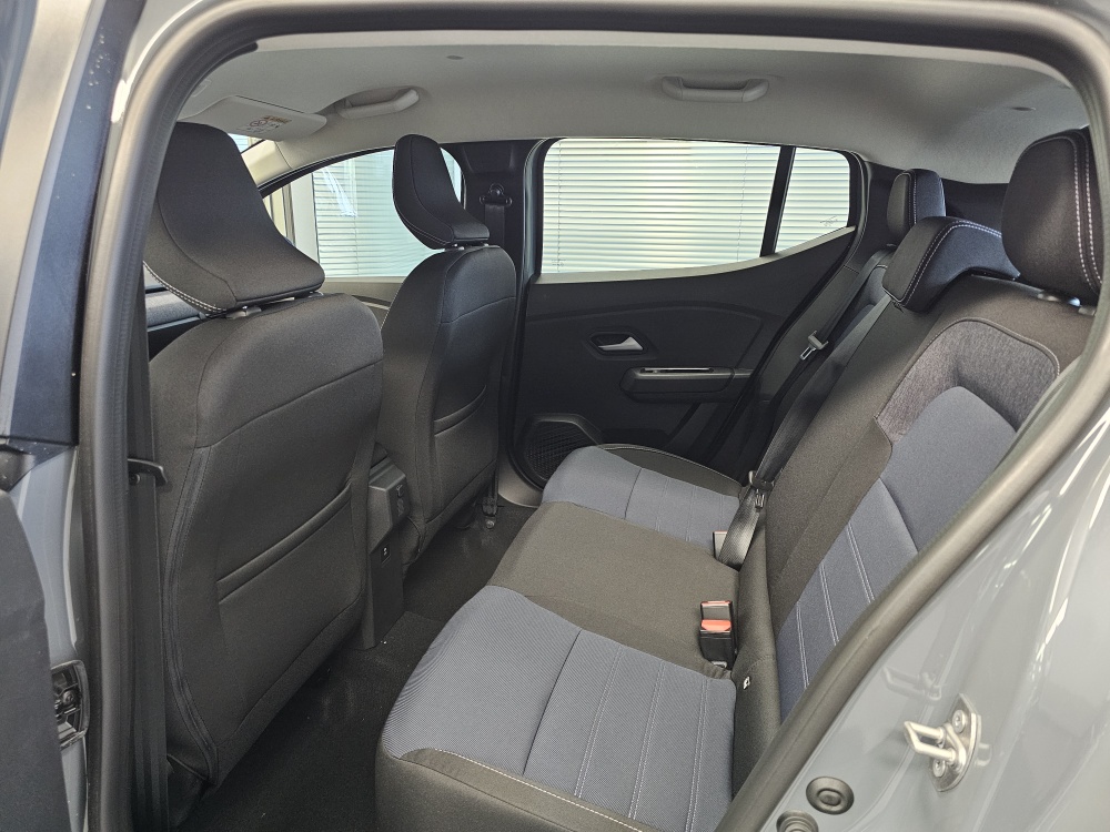 Dacia Sandero bei Hoffmann Automobile in Wolfsburg kaufen und sofort mitnehmen - Bild 4