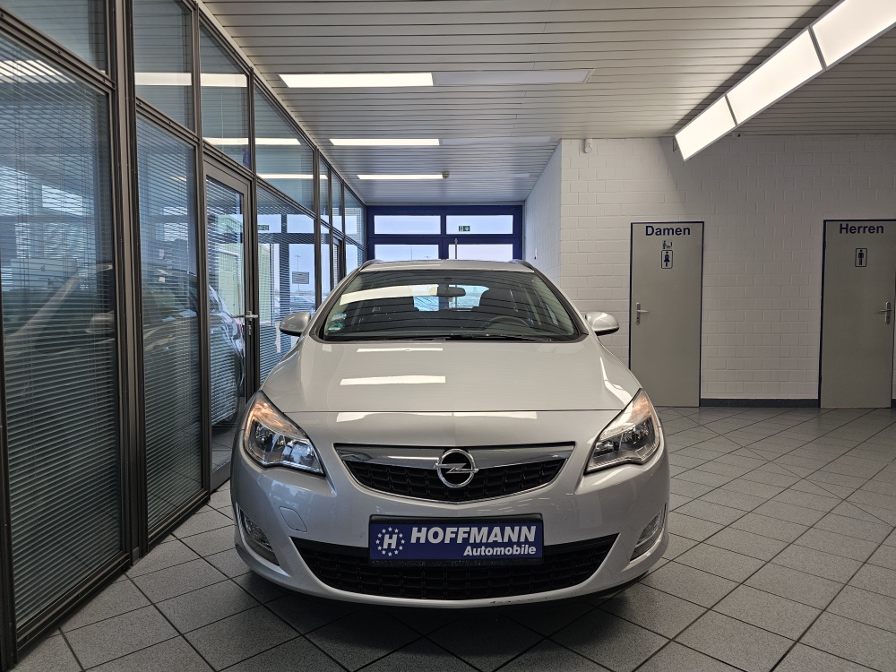Opel Astra Sports Tourer bei Hoffmann Automobile in Wolfsburg kaufen und sofort mitnehmen - Bild 18