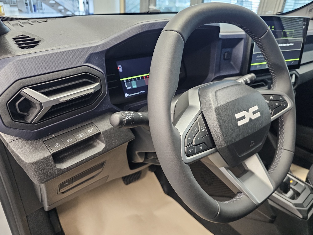 Dacia Duster bei Hoffmann Automobile in Wolfsburg kaufen und sofort mitnehmen - Bild 18