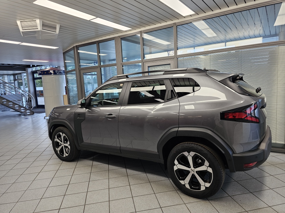 Dacia Duster bei Hoffmann Automobile in Wolfsburg kaufen und sofort mitnehmen - Bild 21
