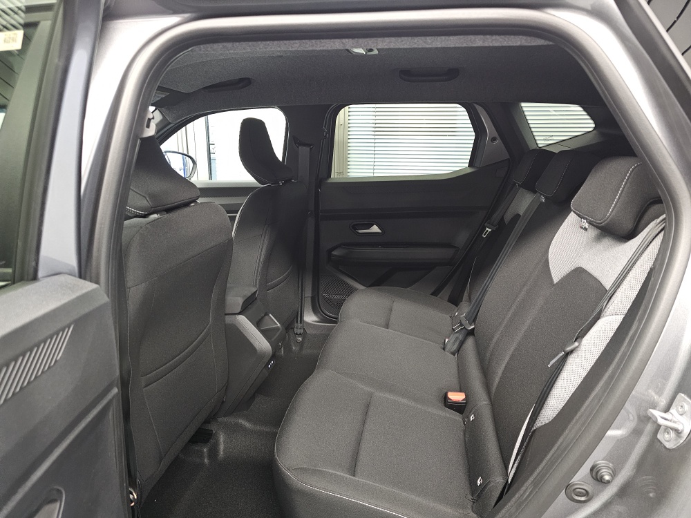 Dacia Duster bei Hoffmann Automobile in Wolfsburg kaufen und sofort mitnehmen - Bild 4