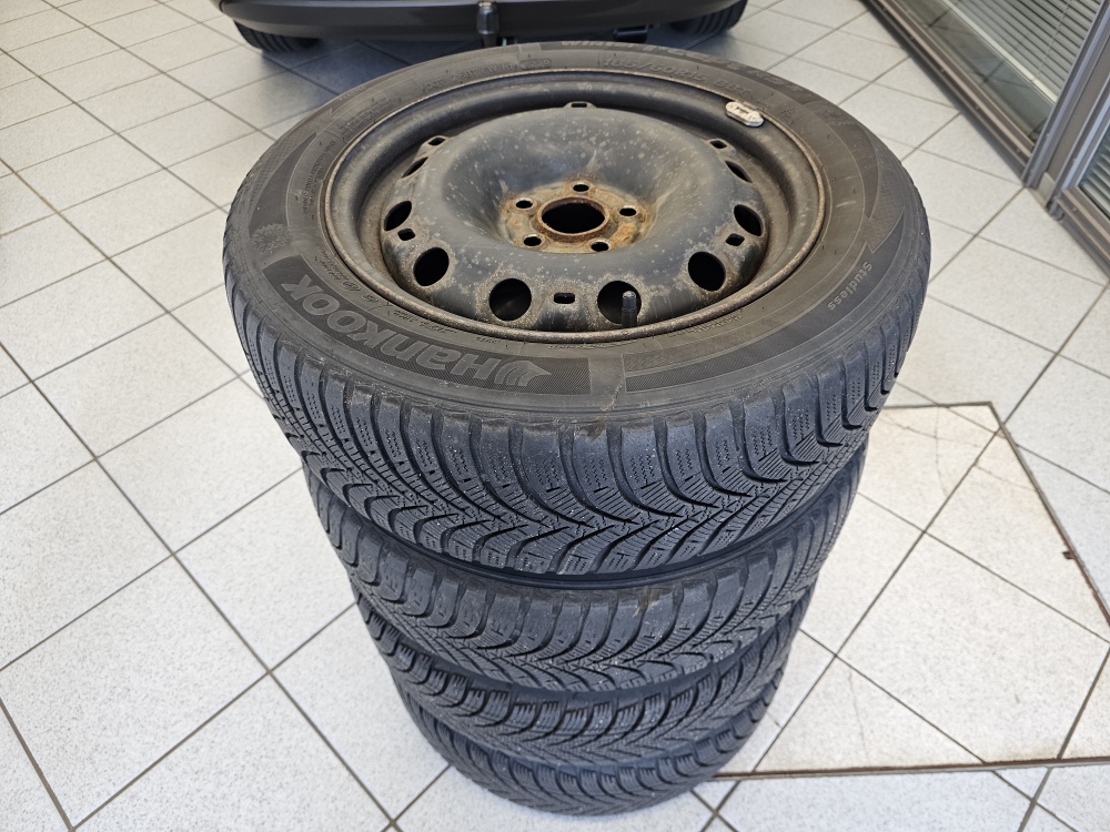 Skoda Rapid bei Hoffmann Automobile in Wolfsburg kaufen und sofort mitnehmen - Bild 4