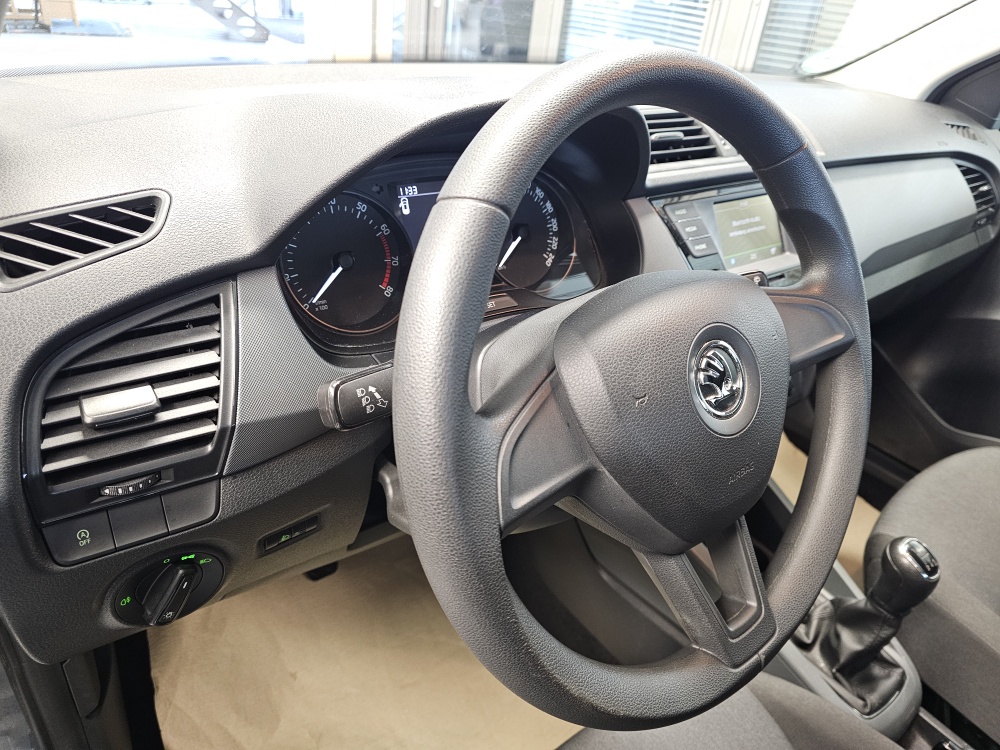 Skoda Fabia bei Hoffmann Automobile in Wolfsburg kaufen und sofort mitnehmen - Bild 13