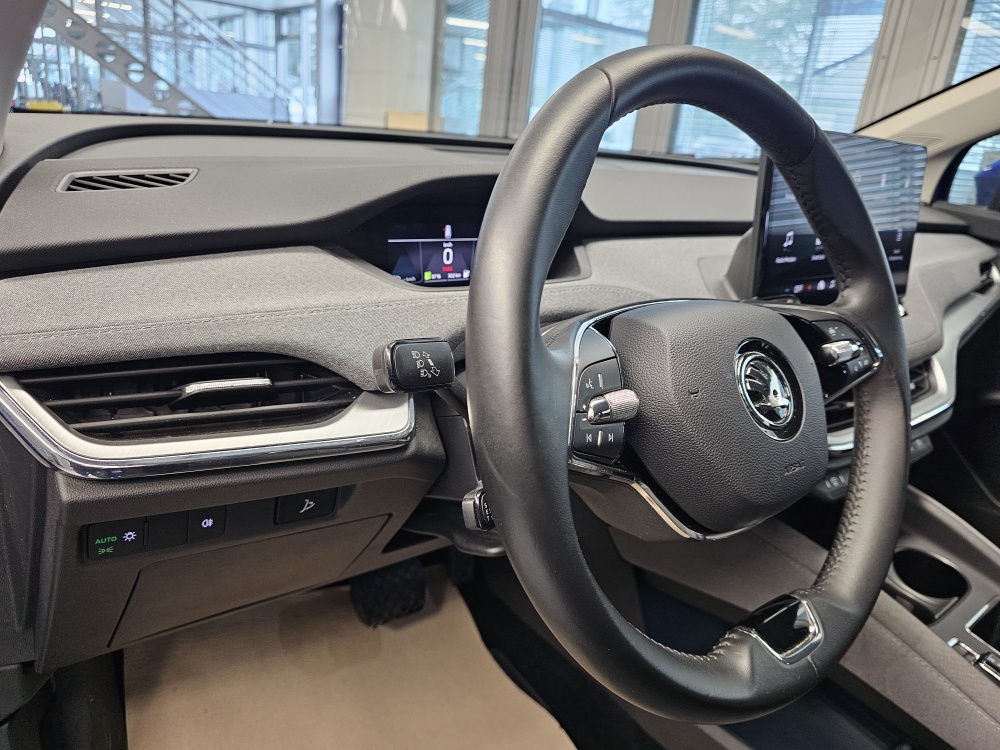 Skoda Enyaq bei Hoffmann Automobile in Wolfsburg kaufen und sofort mitnehmen - Bild 23