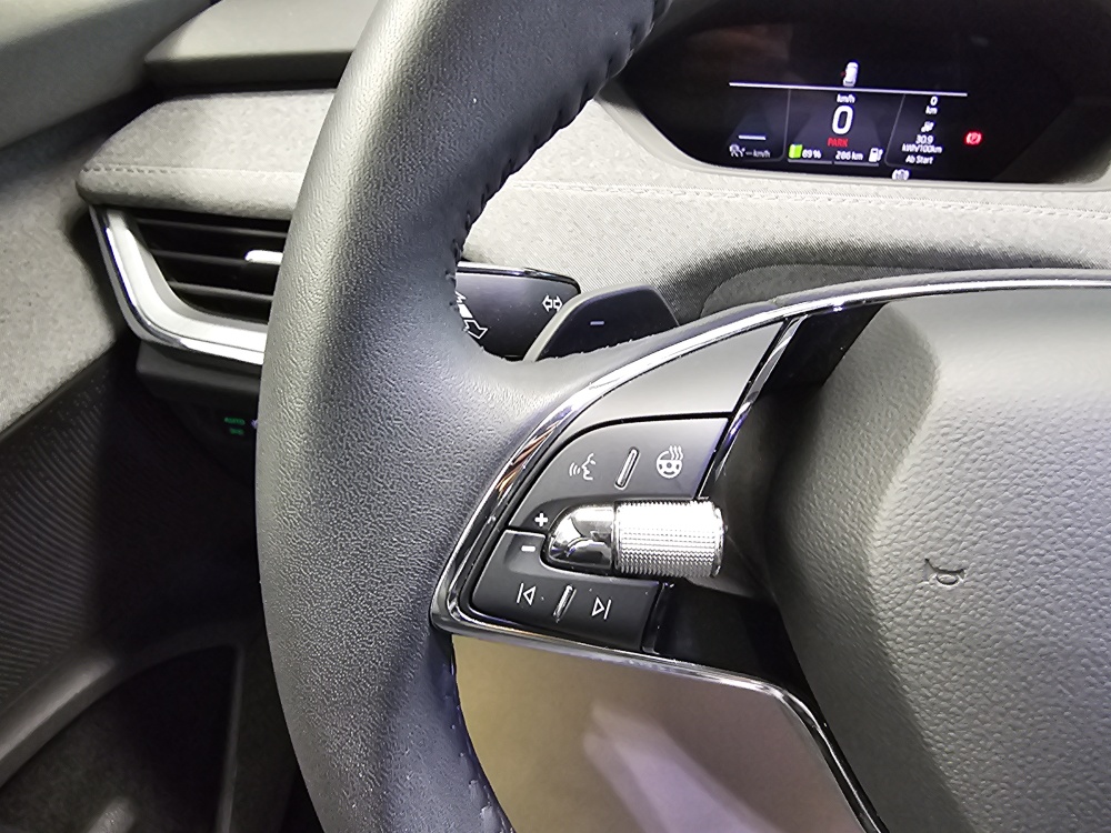 Skoda Enyaq bei Hoffmann Automobile in Wolfsburg kaufen und sofort mitnehmen - Bild 22