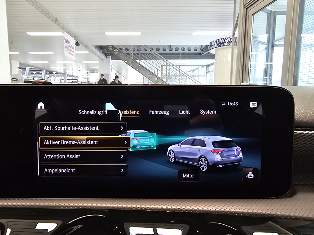 Mercedes-Benz A 200 bei Hoffmann Automobile in Wolfsburg kaufen und sofort mitnehmen - Bild 19