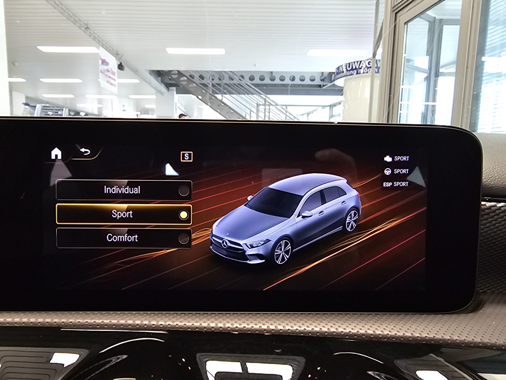 Mercedes-Benz A 200 bei Hoffmann Automobile in Wolfsburg kaufen und sofort mitnehmen - Bild 20