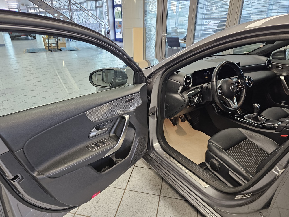Mercedes-Benz A 200 bei Hoffmann Automobile in Wolfsburg kaufen und sofort mitnehmen - Bild 28