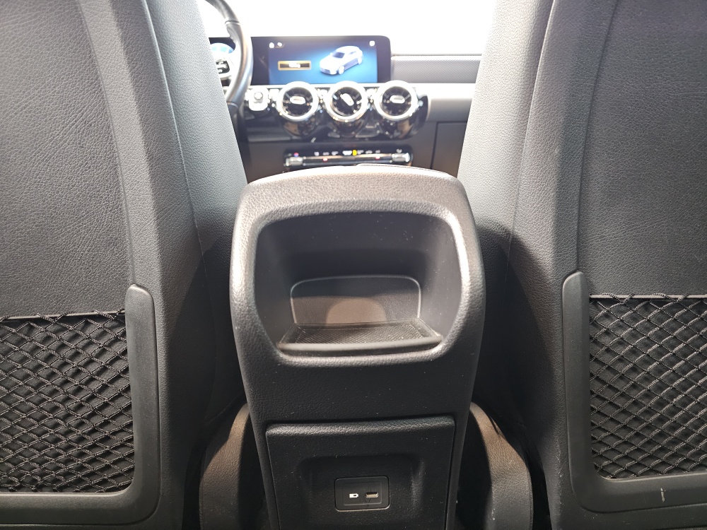 Mercedes-Benz A 200 bei Hoffmann Automobile in Wolfsburg kaufen und sofort mitnehmen - Bild 5