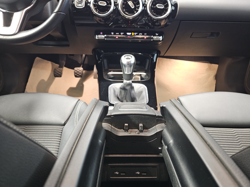 Mercedes-Benz A 200 bei Hoffmann Automobile in Wolfsburg kaufen und sofort mitnehmen - Bild 6