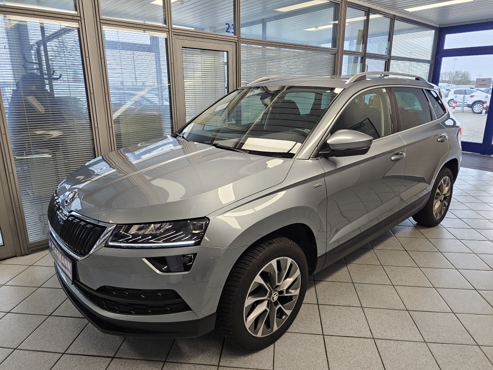Skoda Karoq Clever für nur 24.800,- € bei Hoffmann Automobile in Wolfsburg kaufen und sofort mitnehmen