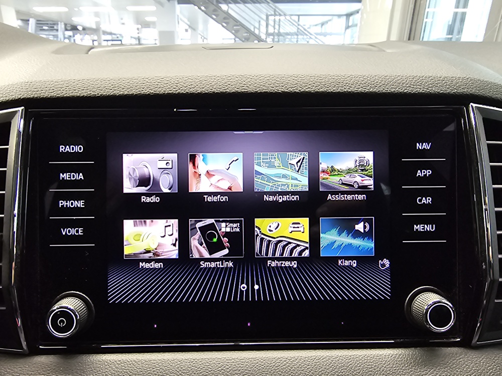 Skoda Karoq bei Hoffmann Automobile in Wolfsburg kaufen und sofort mitnehmen - Bild 11