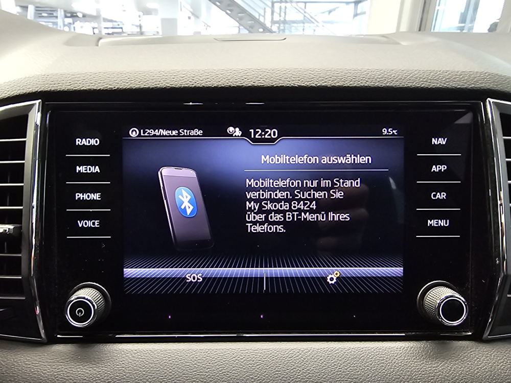 Skoda Karoq bei Hoffmann Automobile in Wolfsburg kaufen und sofort mitnehmen - Bild 13