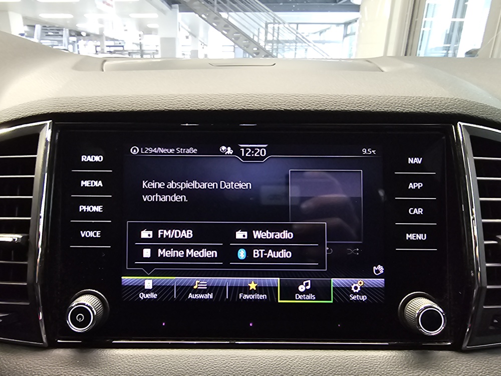 Skoda Karoq bei Hoffmann Automobile in Wolfsburg kaufen und sofort mitnehmen - Bild 16